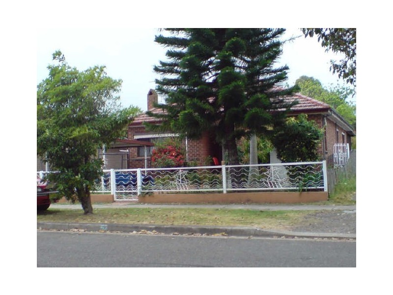 52 Hill Road, Birrong NSW 2143