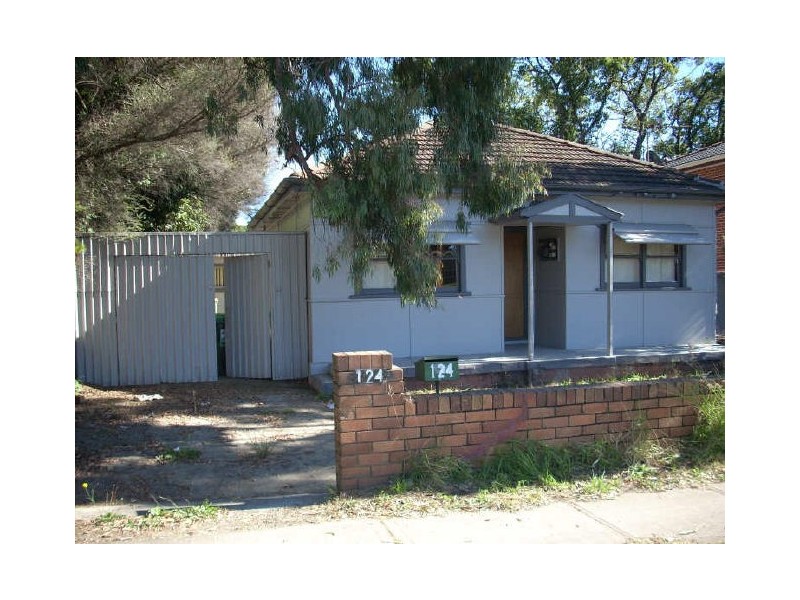 124 Rookwood Road, Yagoona NSW 2199