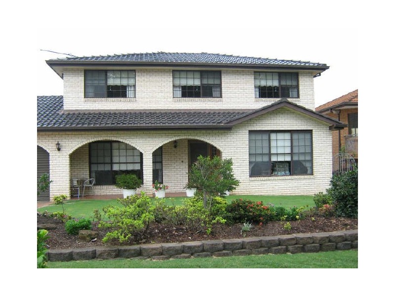 17 Bellevue Avenue, Georges Hall NSW 2198