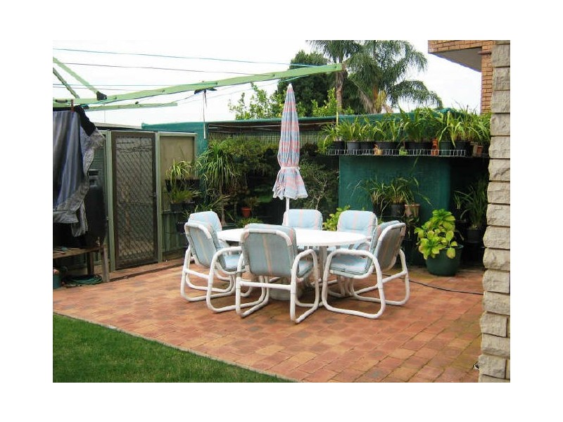 17 Bellevue Avenue, Georges Hall NSW 2198