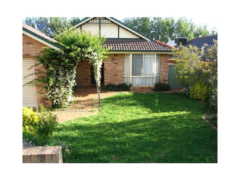 132 Nasmyth Street, Young NSW 2594