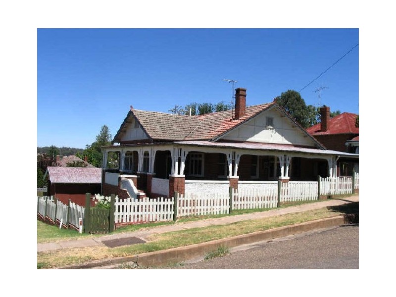 20 Campbell Street, Young NSW 2594