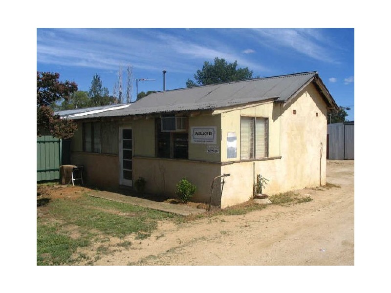 1 Patterson Avenue, Young NSW 2594