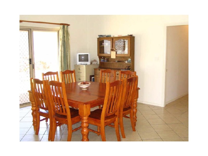 51 Petticoat Lane, Young NSW 2594