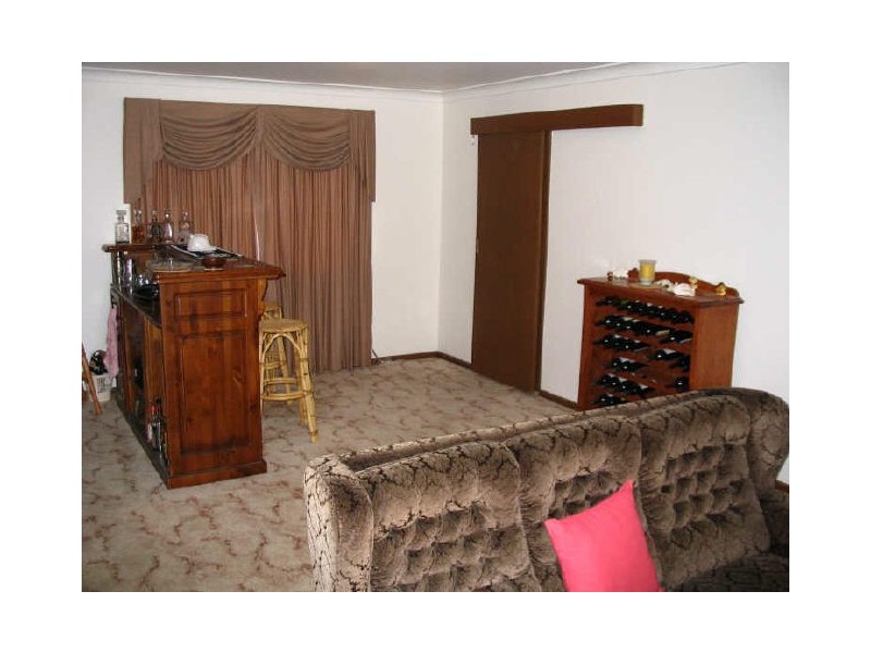 23 William Street, Young NSW 2594