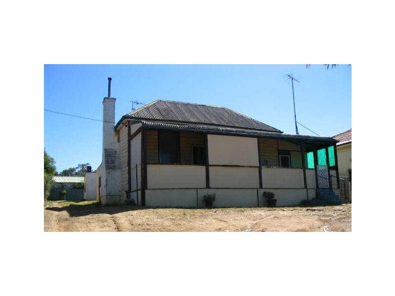 147 William Street, Young NSW 2594