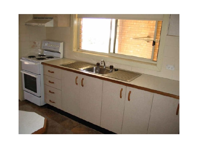 108 Edwards Street, Young NSW 2594