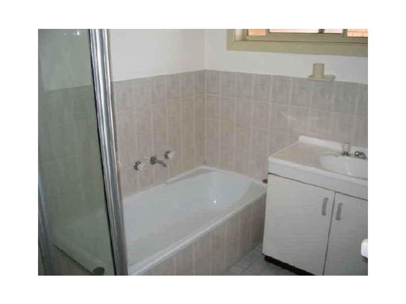 108 Edwards Street, Young NSW 2594