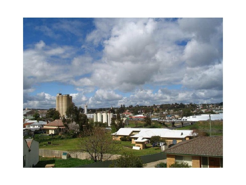 110 Edwards Street, Young NSW 2594