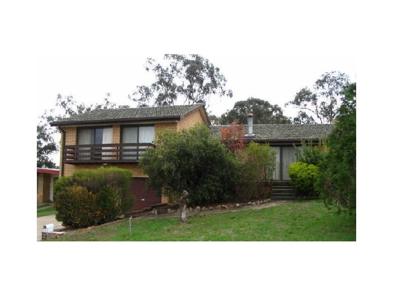 5 Cherry Court, Young NSW 2594