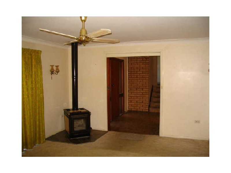 5 Cherry Court, Young NSW 2594