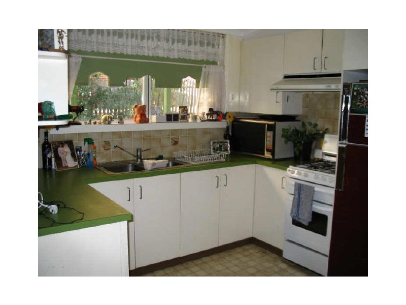 16 Florence Street, Young NSW 2594