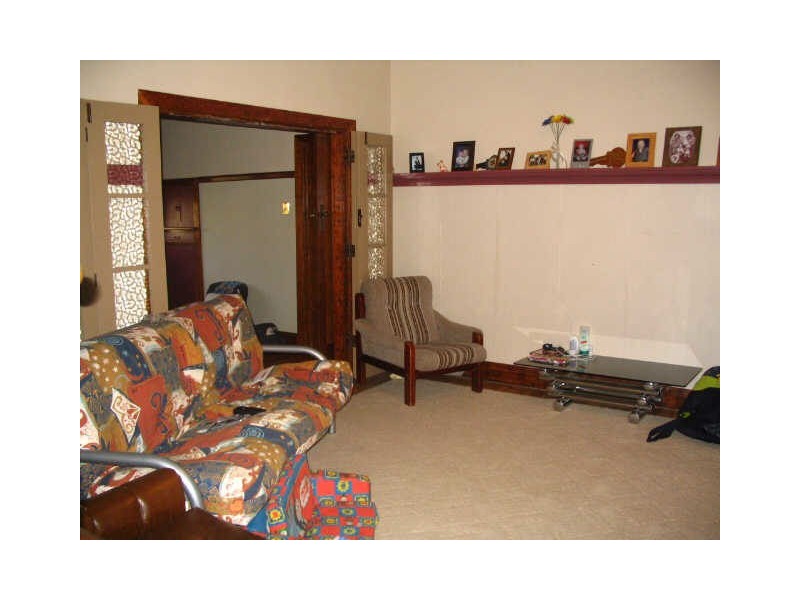 25 Elizabeth Street, Young NSW 2594