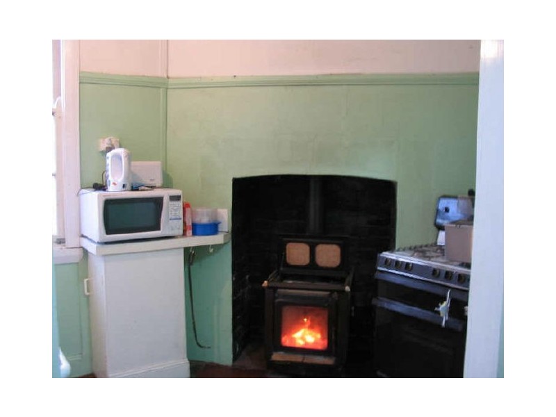 99 William Street, Young NSW 2594