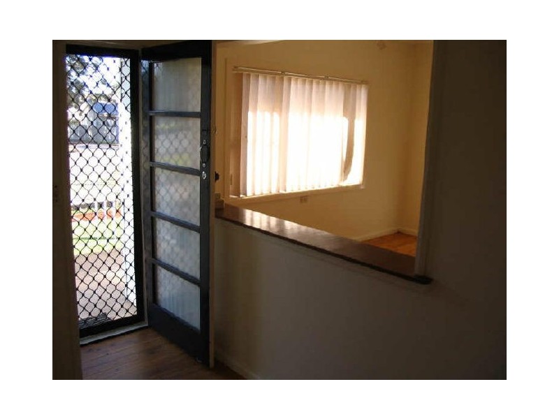 28 Berthong Street, Young NSW 2594