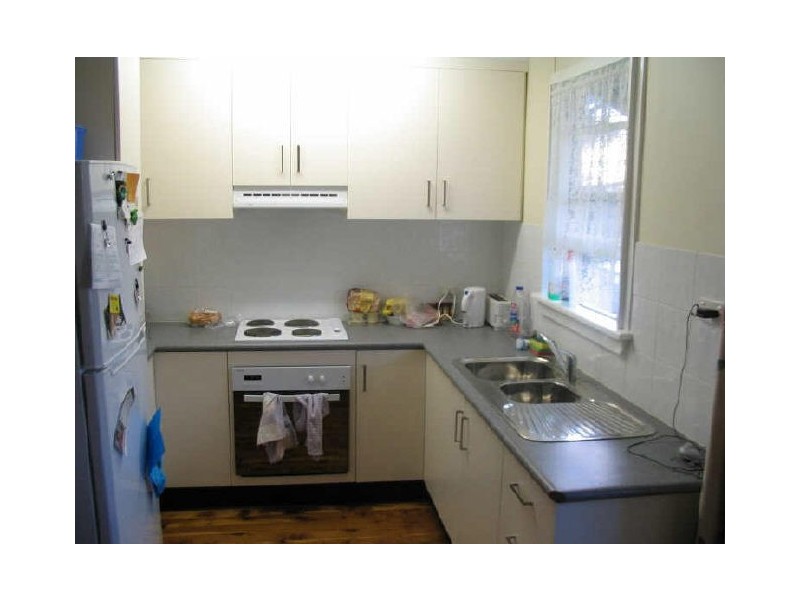 17 Clifton Street, Young NSW 2594