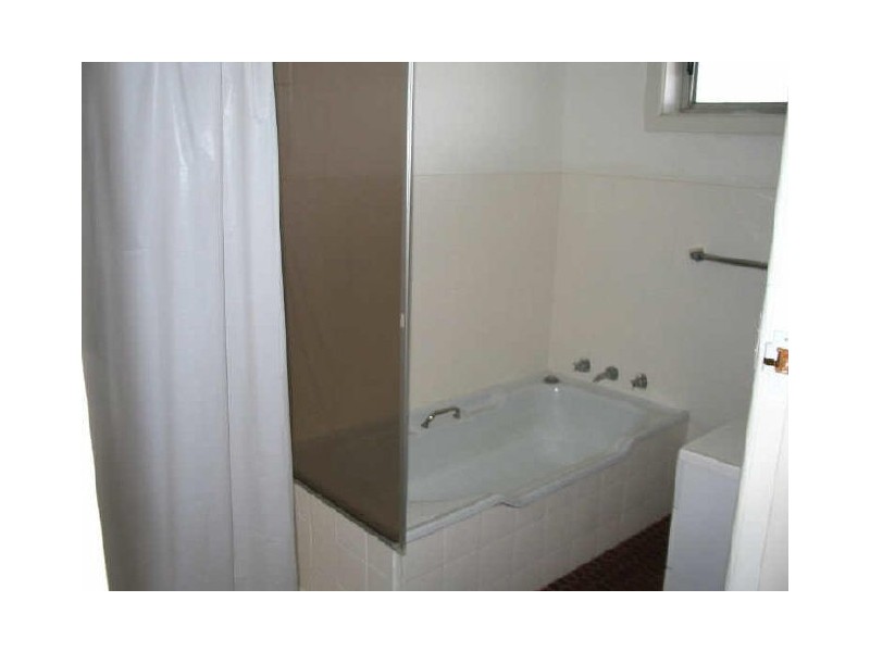 114 Wombat Street, Young NSW 2594