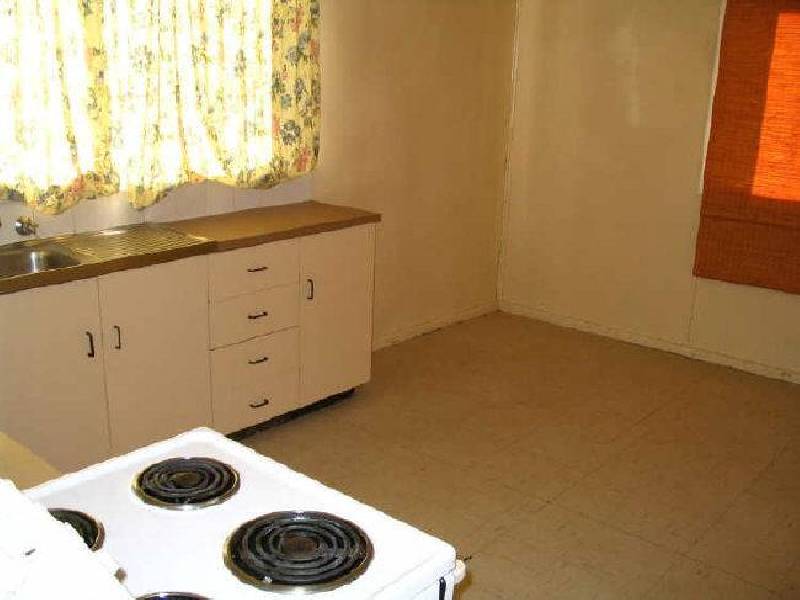 17 Musgrave Street, Young NSW 2594