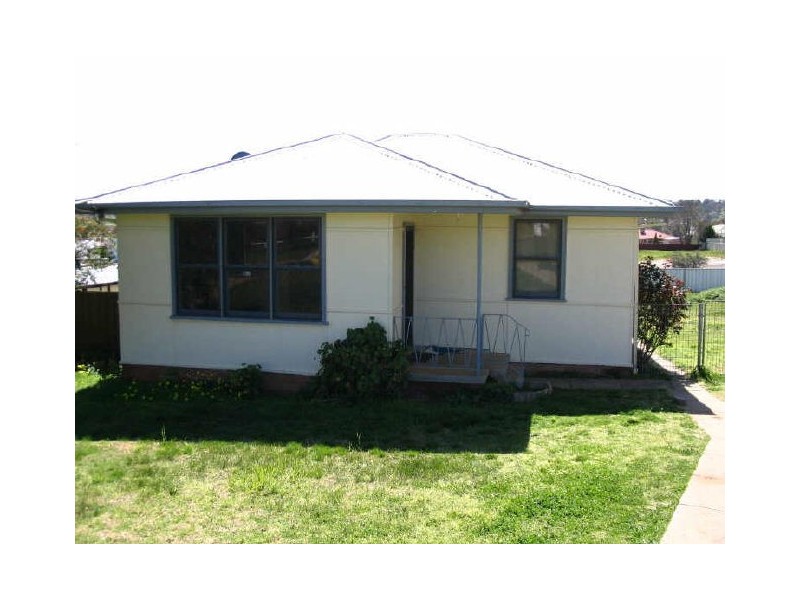 123 Berthong Street, Young NSW 2594