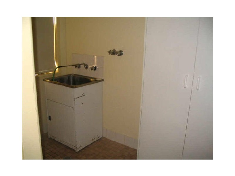 123 Berthong Street, Young NSW 2594