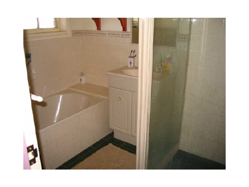 89 Blackett Avenue, Young NSW 2594