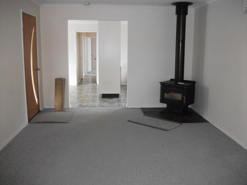 15 Day Street, Bairnsdale VIC 3875