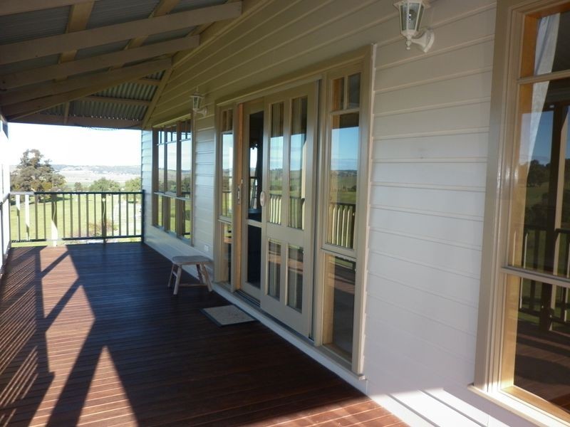 70 Great Alpine Road, Bruthen VIC 3885