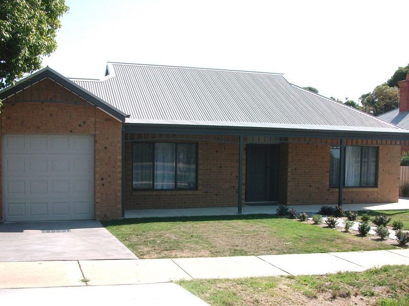 1/22 Victoria Street, Bairnsdale VIC 3875