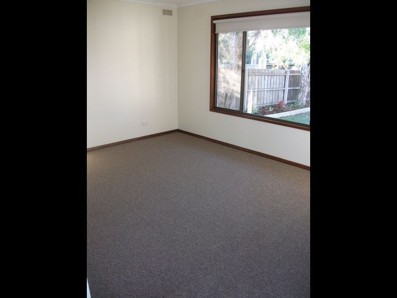 112 Princess Hwy, Bairnsdale VIC 3875