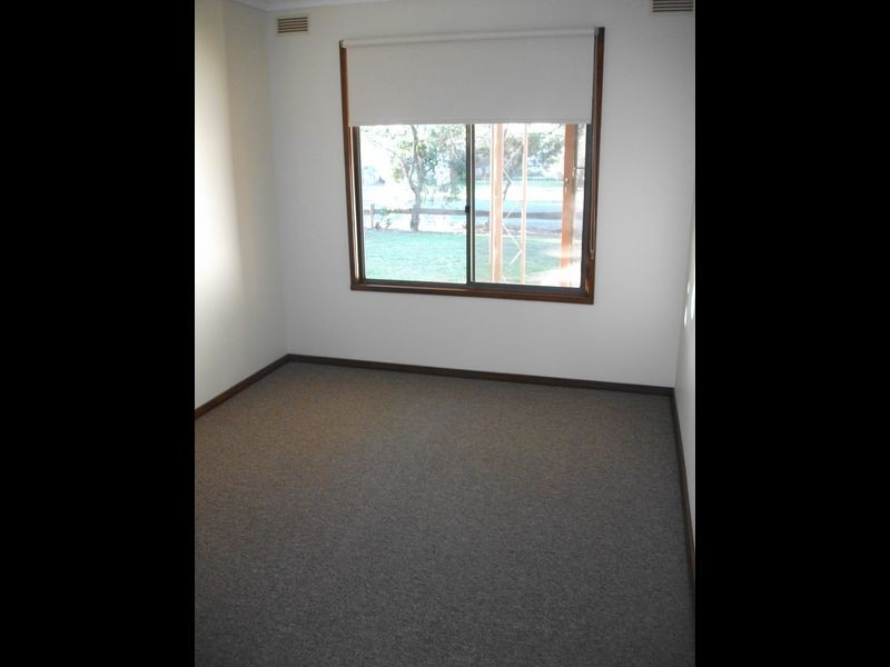 112 Princess Hwy, Bairnsdale VIC 3875