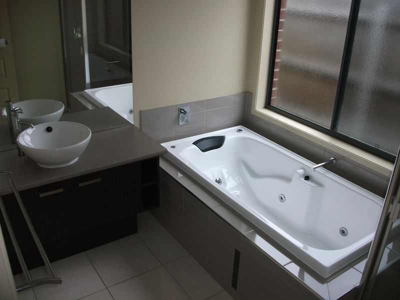 89 Gatehouse Drive, Bairnsdale VIC 3875