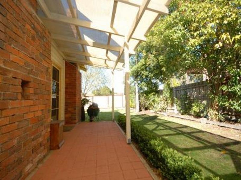 18 Bull Street, Bairnsdale VIC 3875