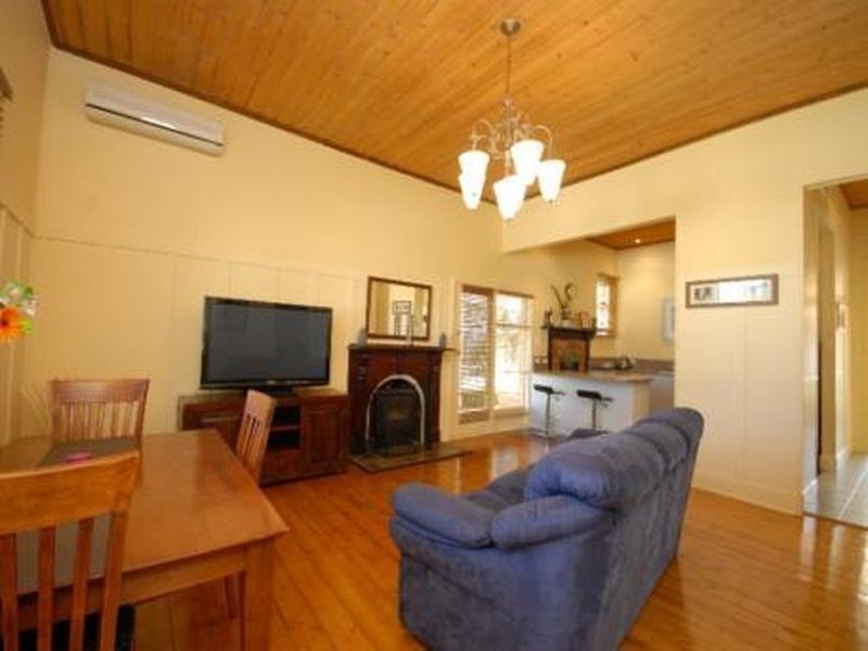 18 Bull Street, Bairnsdale VIC 3875