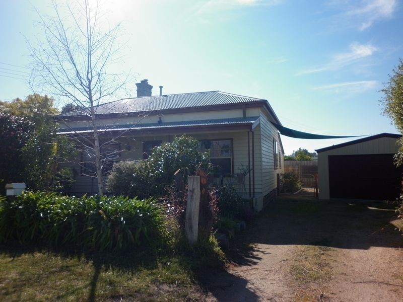 12 Charles Street, Lucknow VIC 3875