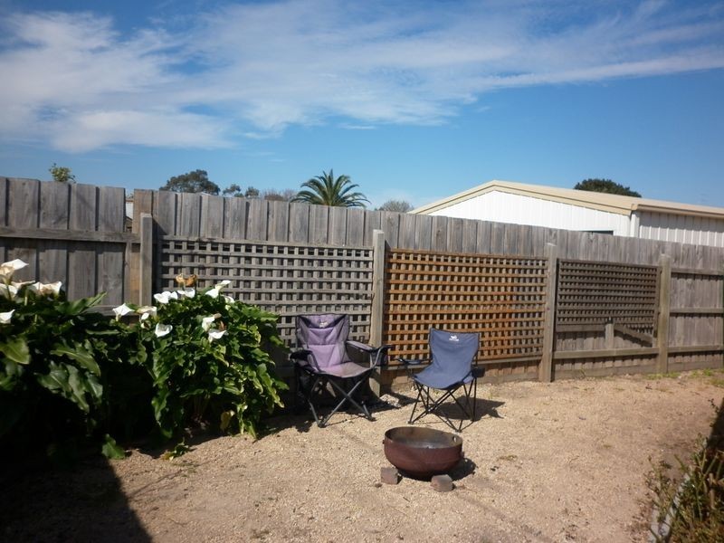 12 Charles Street, Lucknow VIC 3875