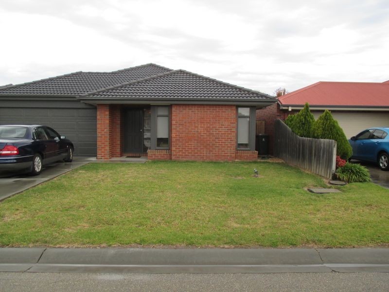 3 Barton Place, Bairnsdale VIC 3875