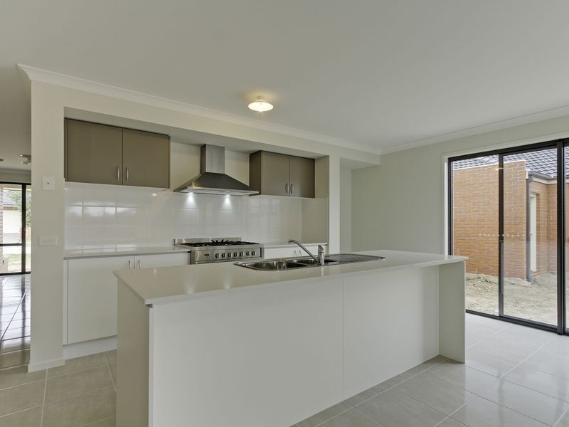 3 Barton Place, Bairnsdale VIC 3875