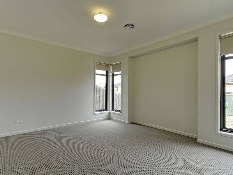 3 Barton Place, Bairnsdale VIC 3875