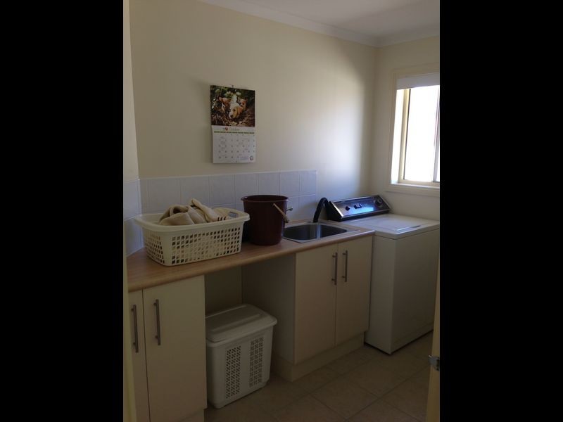 66 Gatehouse Drive, Bairnsdale VIC 3875