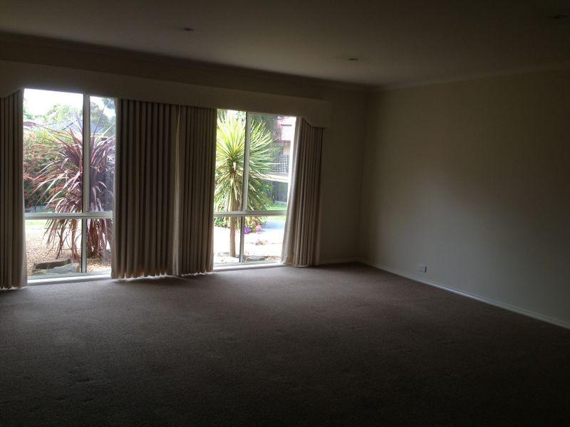 3 Stokes Crt, Bairnsdale VIC 3875