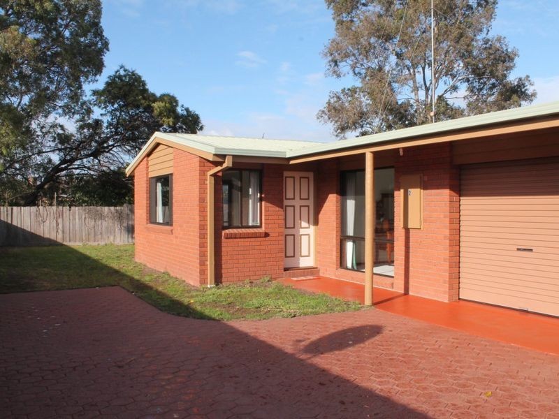 2/12 Meadow Court, Bairnsdale VIC 3875