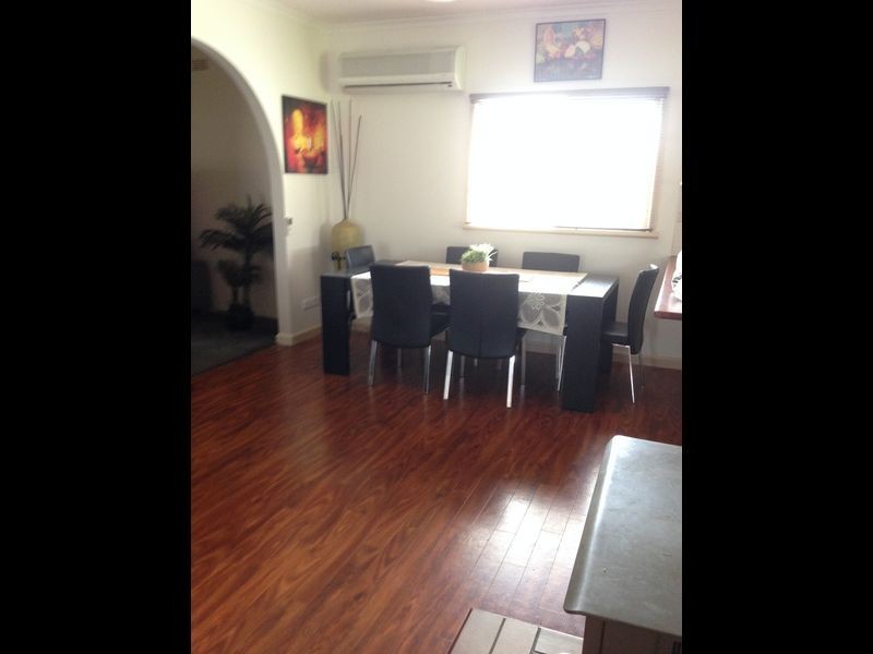 44 Alexander Parade, Bairnsdale VIC 3875