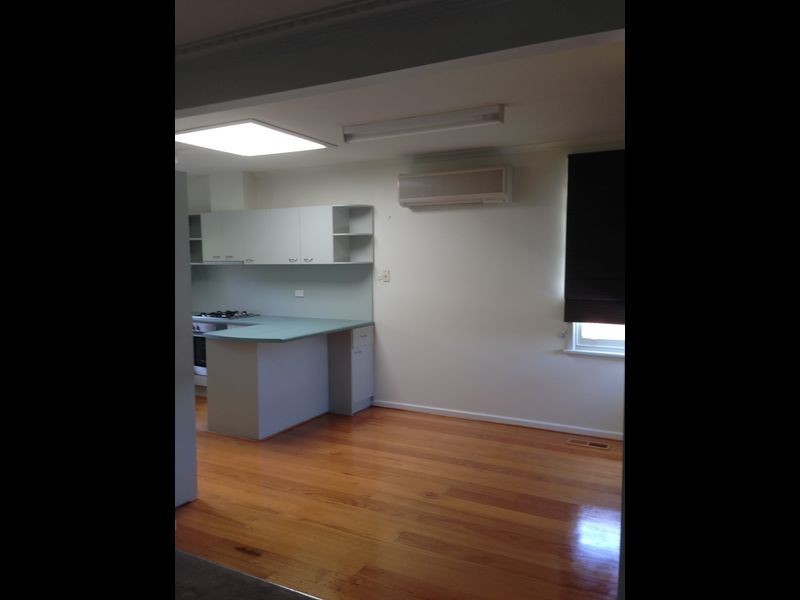 12 Ross Street, Bairnsdale VIC 3875