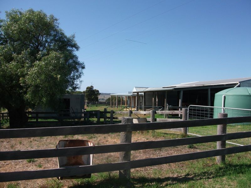 924 Stephensons Road, Tambo Upper VIC 3885