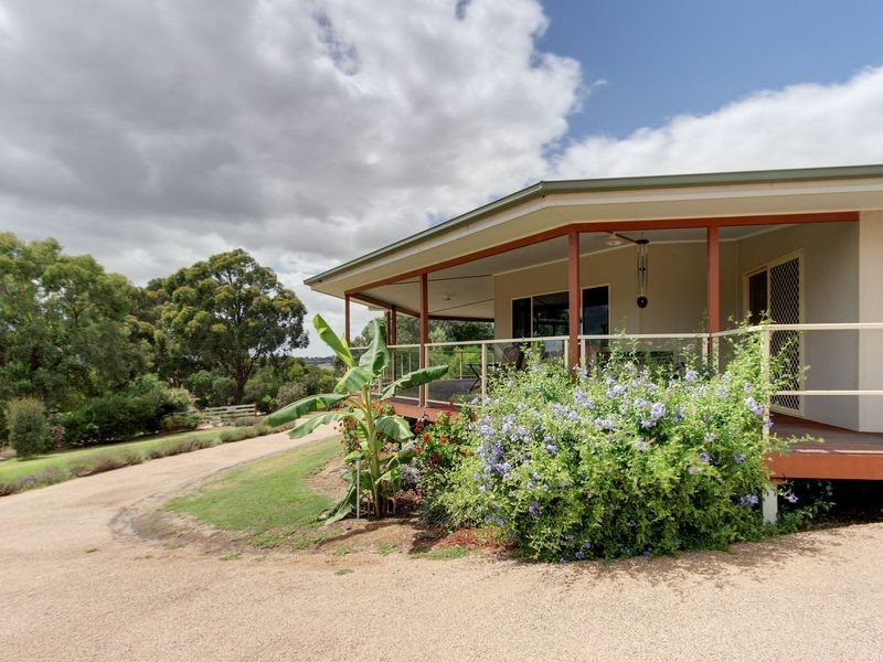 47 Lanteris Rd, Bairnsdale VIC 3875