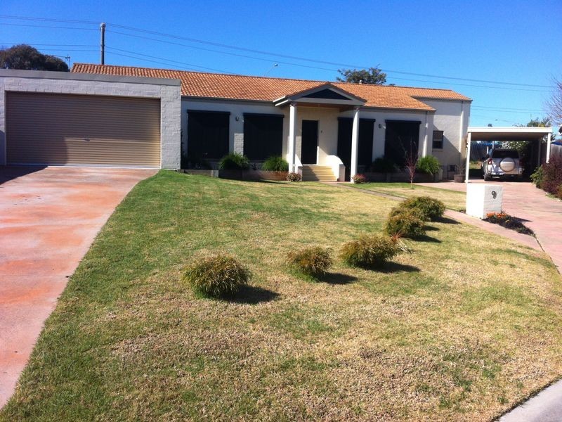 9 The Grange, Bairnsdale VIC 3875