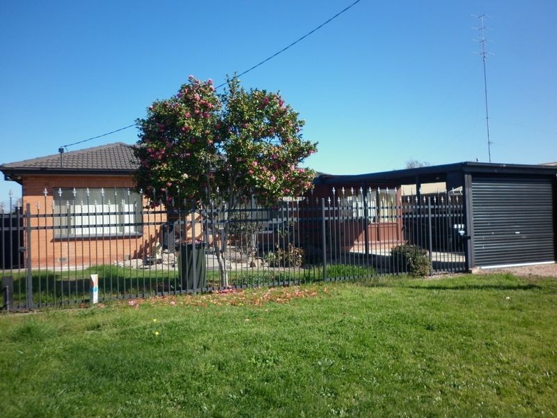 12 Morgan Street, Bairnsdale VIC 3875