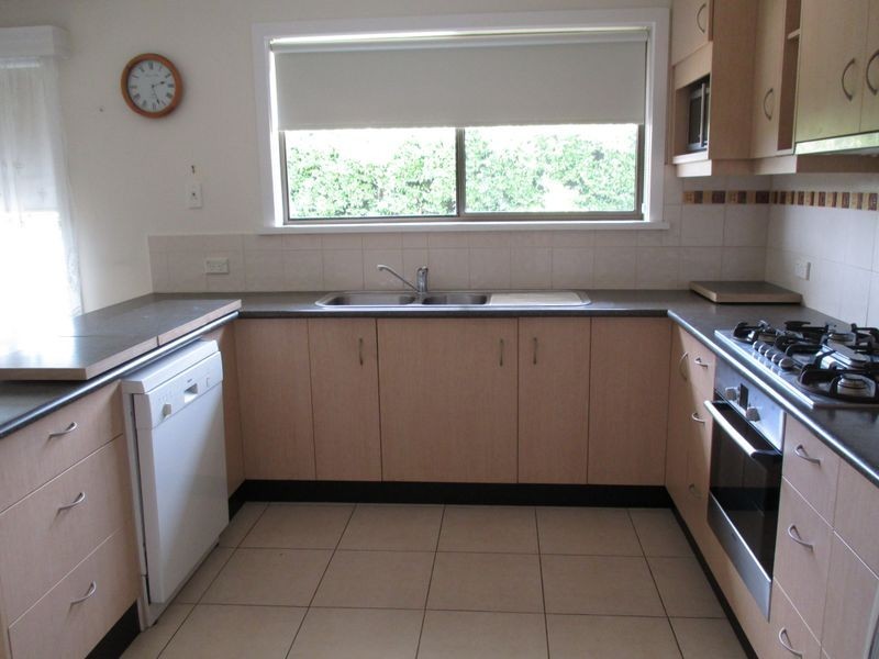 20 Charles Street, Lucknow VIC 3875