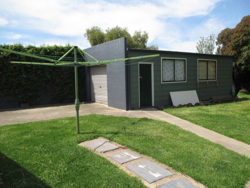 20 Charles Street, Lucknow VIC 3875