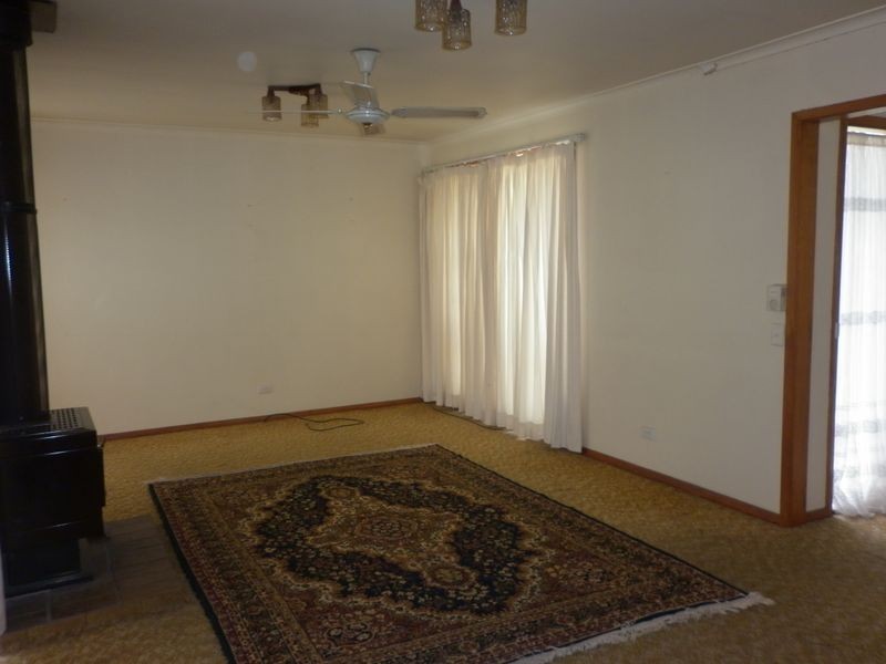 29 Cameron Crescent, Bairnsdale VIC 3875